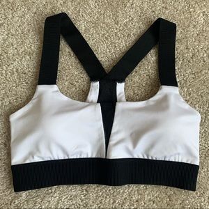 F21 fashion sports bra white